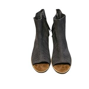 TOMS Majorca Gray Suede Perforated Peep Toe Block Heel Booties Womens 10 W